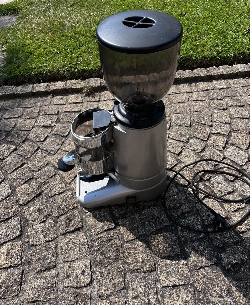 Moinho D64 Futurete - moinho de café e grãos