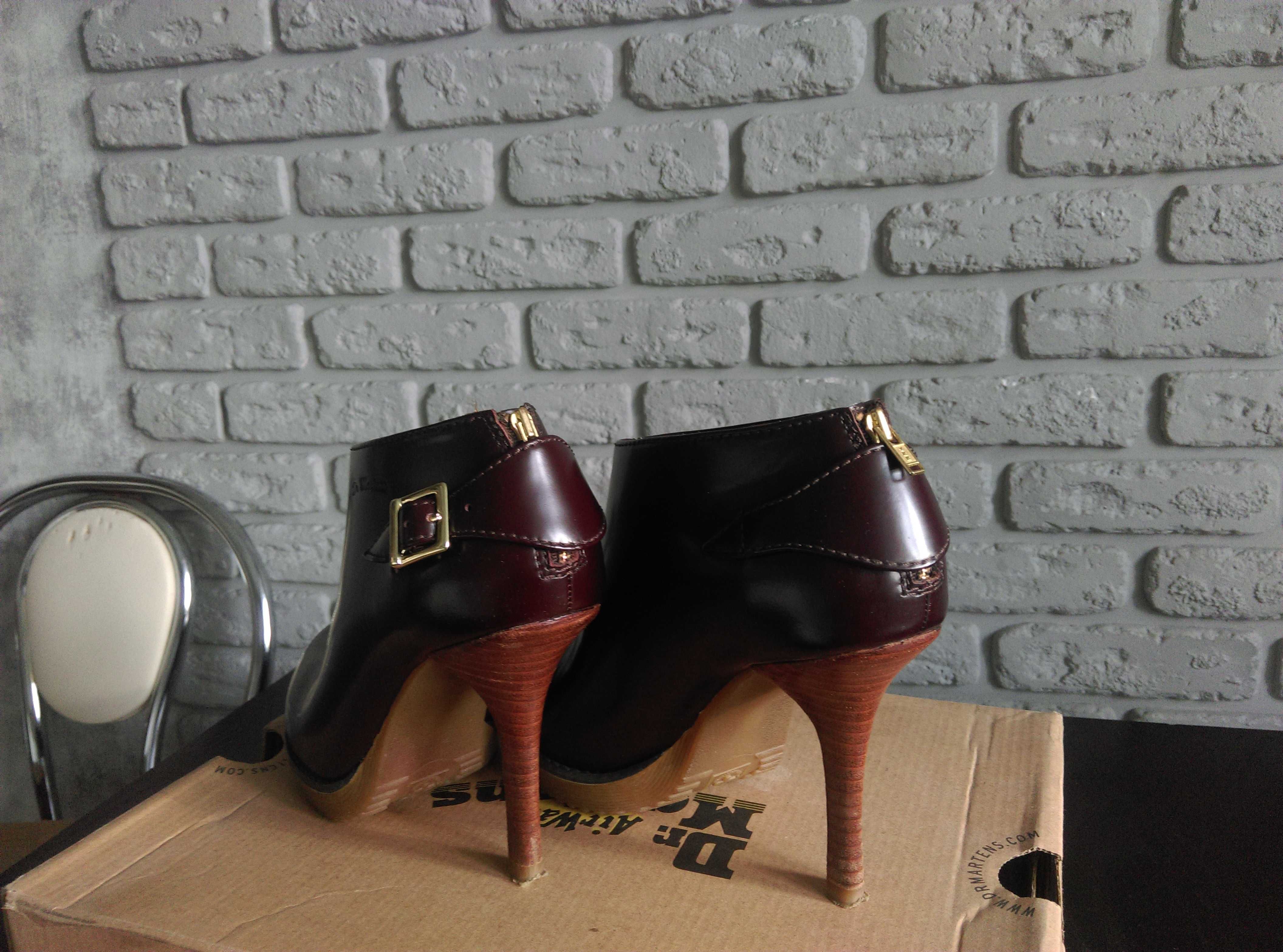 Ботильйони Dr Martens