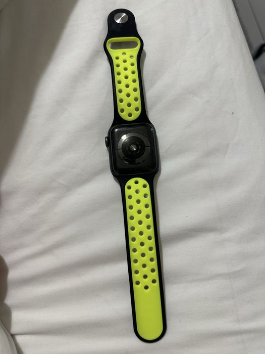 Apple Watch series 4, 40ml