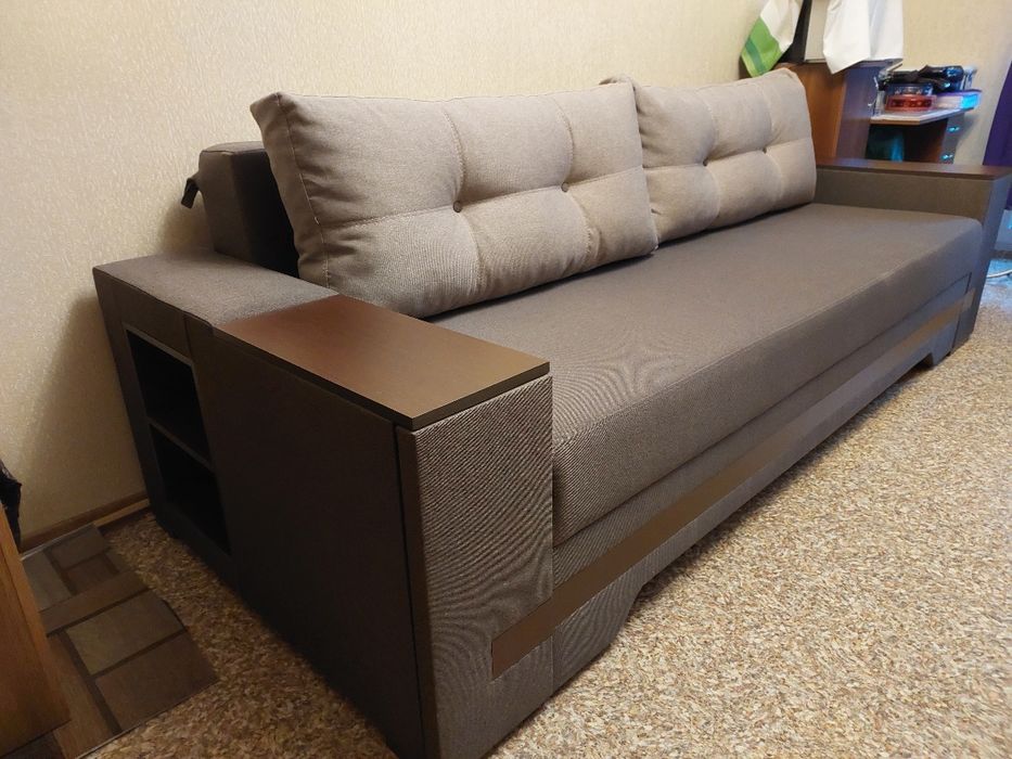 Диван  большой б.у.