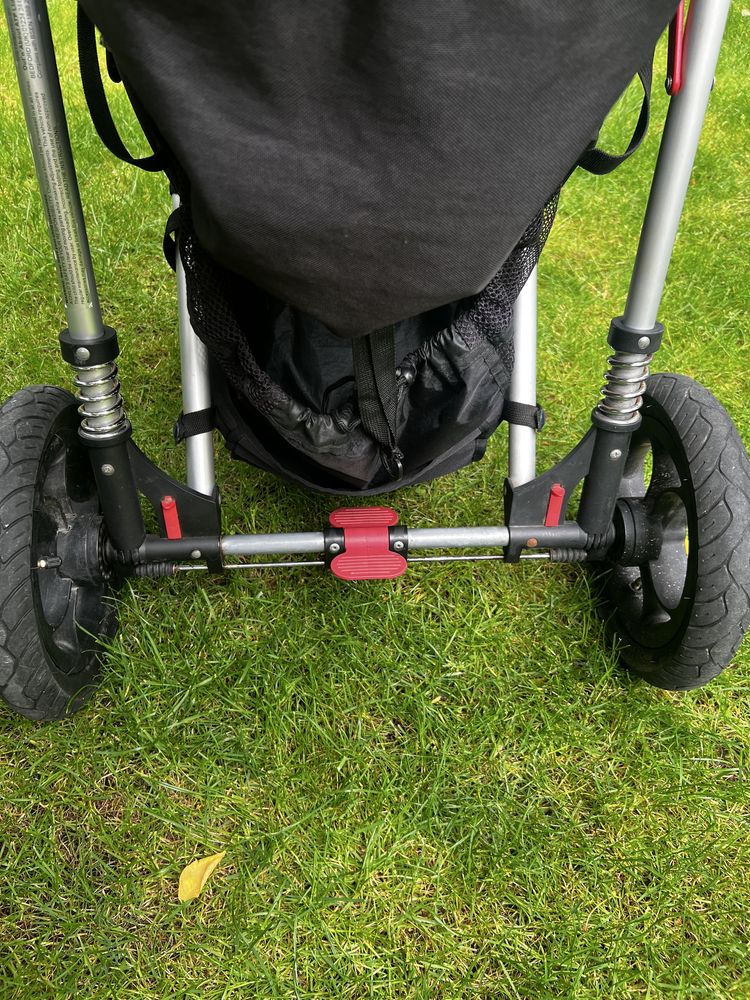 Wózek spacerowy trójkołowy biegowy nipper out n bout