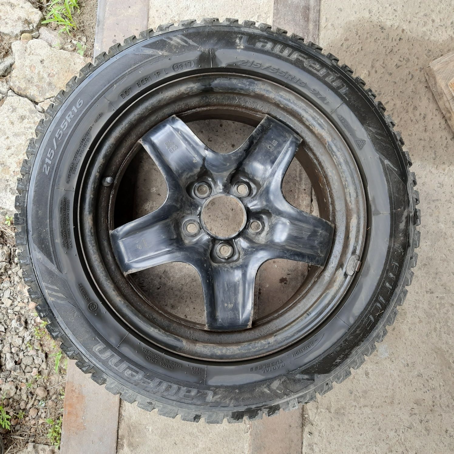 Диски Опель r16. Шины laufenn Южная Корея 215/55/r16  1750/1шт.