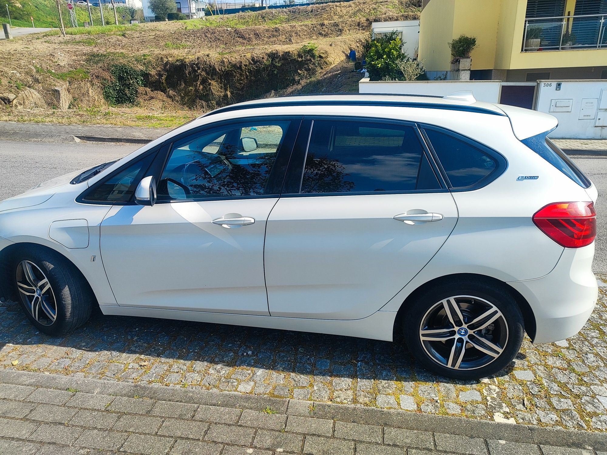 BMW 225xe Active Tourer Line Sport