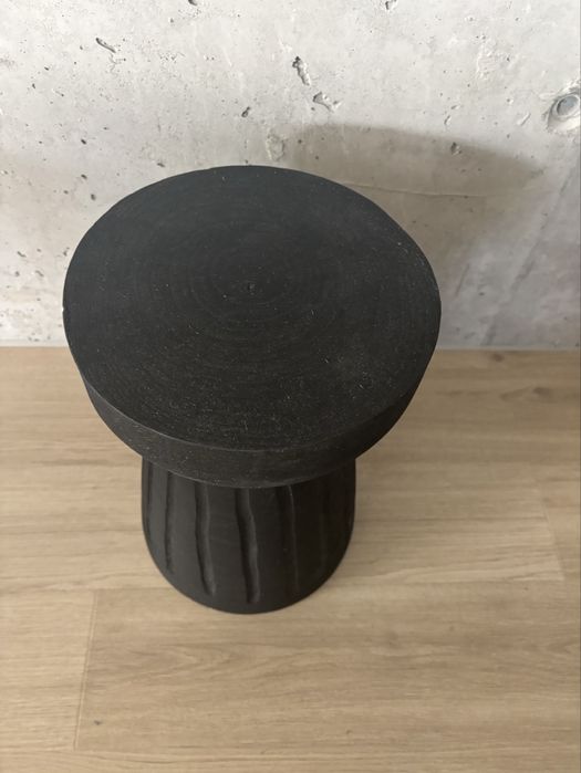 Stolik pomocniczy drewniany czarny loft