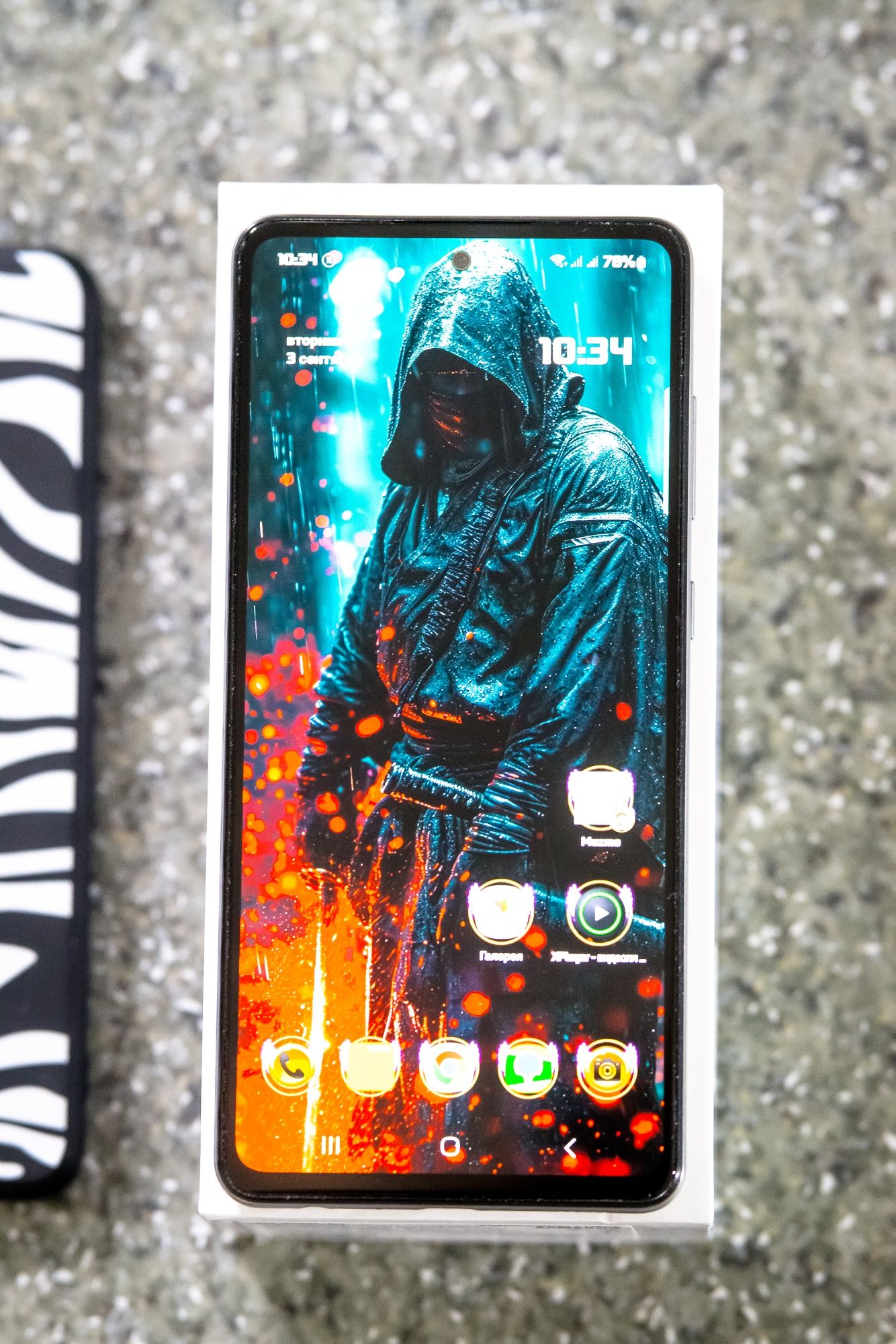 Samsung A72 6/128, (полный комплект, с документами), телефон в идеале!