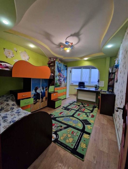 Продаж 3 кімнатної вартири з АО