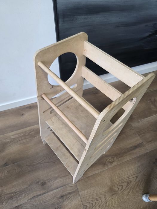 Kitchen helper stojak kuchenny dla dziecka
