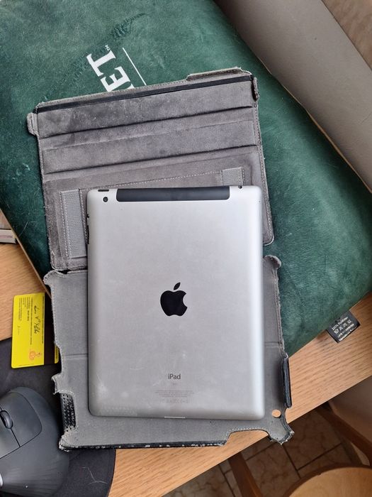 iPad 3a geração Wi-Fi + celular