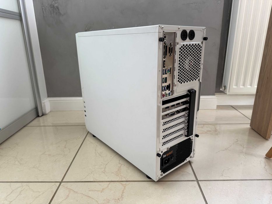 Komputer stacjonarny AMD Ryzen 5 3600/RX 580/ 16GB RAM/SSD NVMe 256 GB