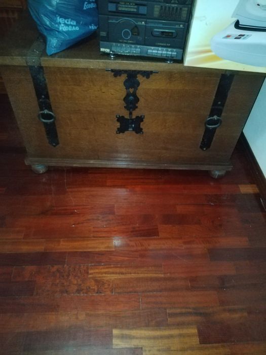 Arca Antiga Estilo Baú