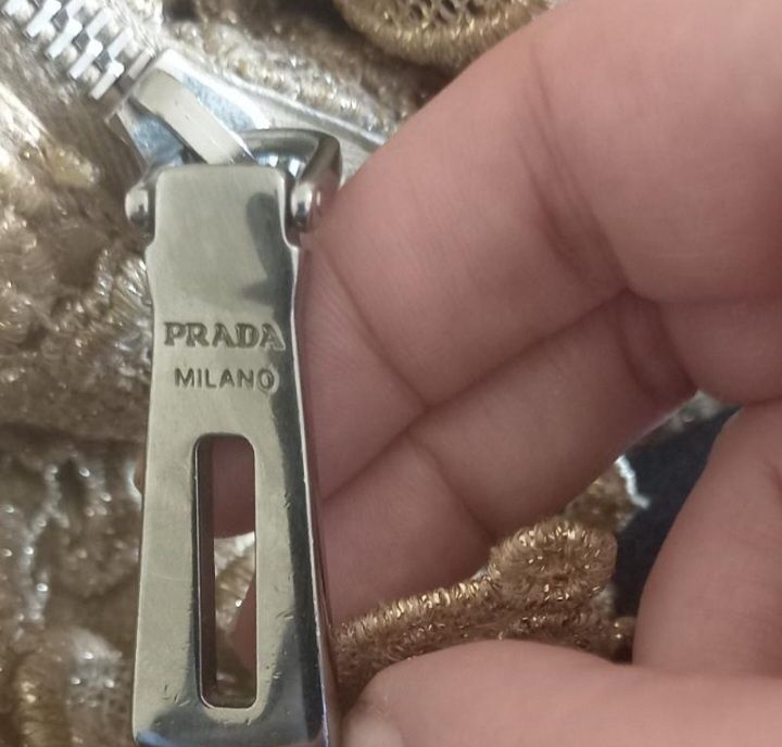 Вінтажна сумка Prada з приватної колекції оригінал