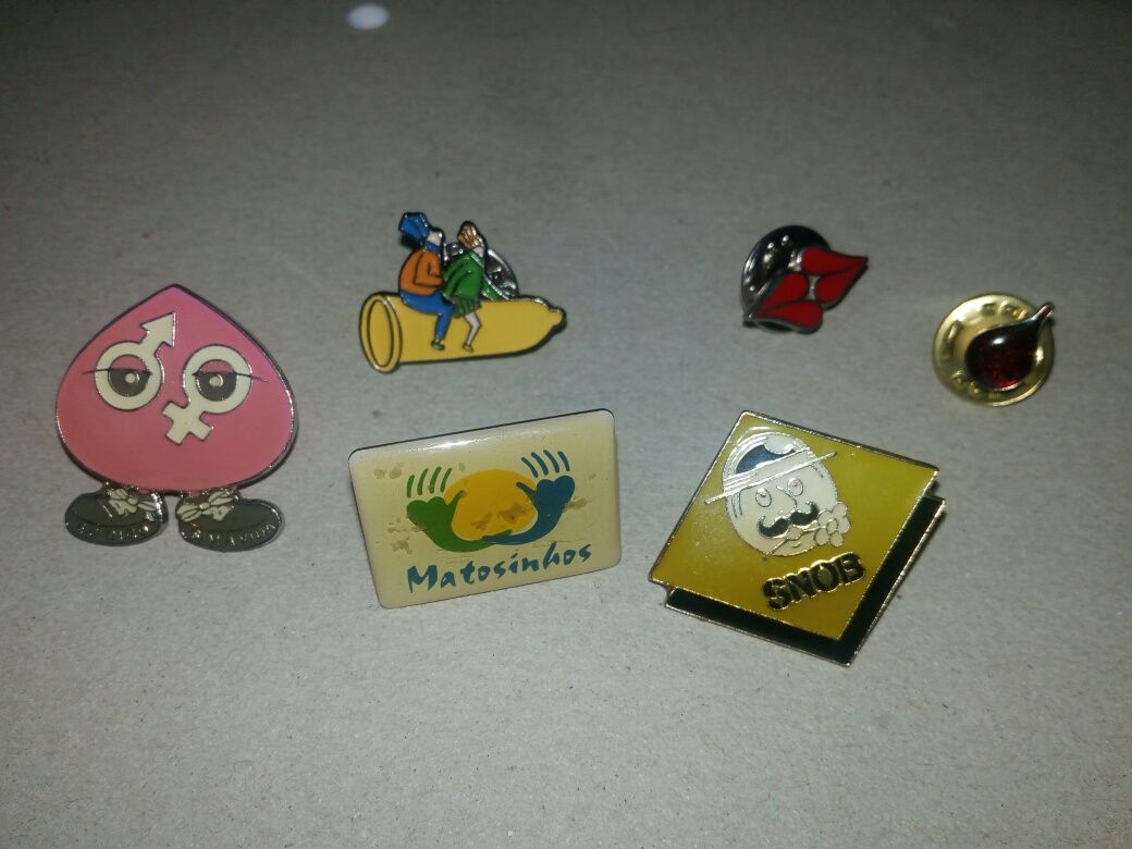 Pins variados colecionadores