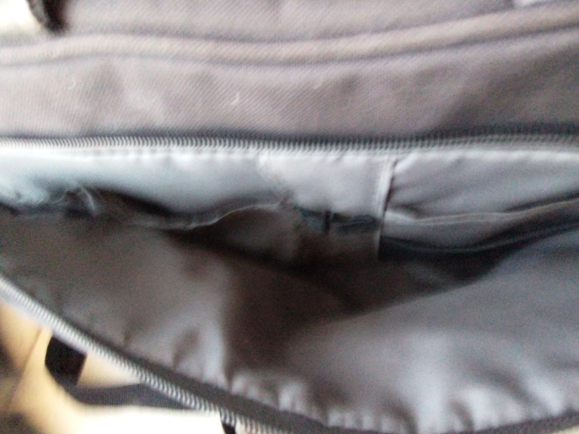 Torba wzmacniana na laptopa lub dokumenty Case Logic