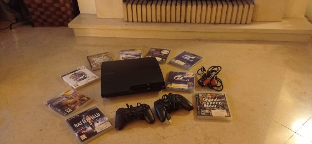 Play Station 3 em ótimas condições
