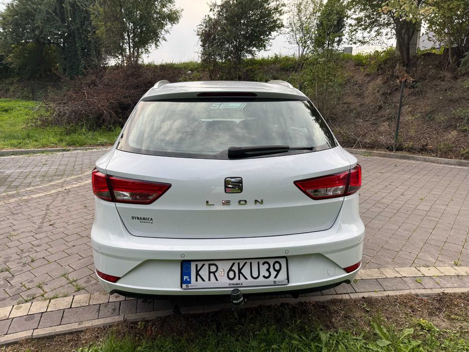Seat Leon 1.5 ECOTSI 2019r. 131 KM. Salon Polska