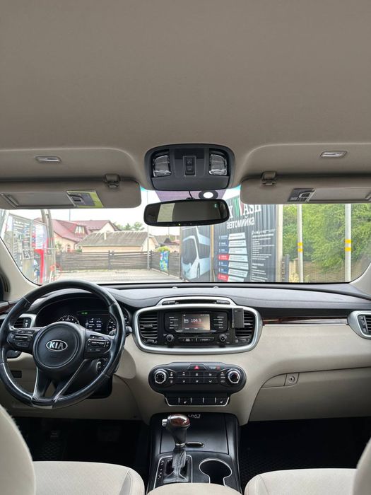 Продам власну Kia Sorento 2015