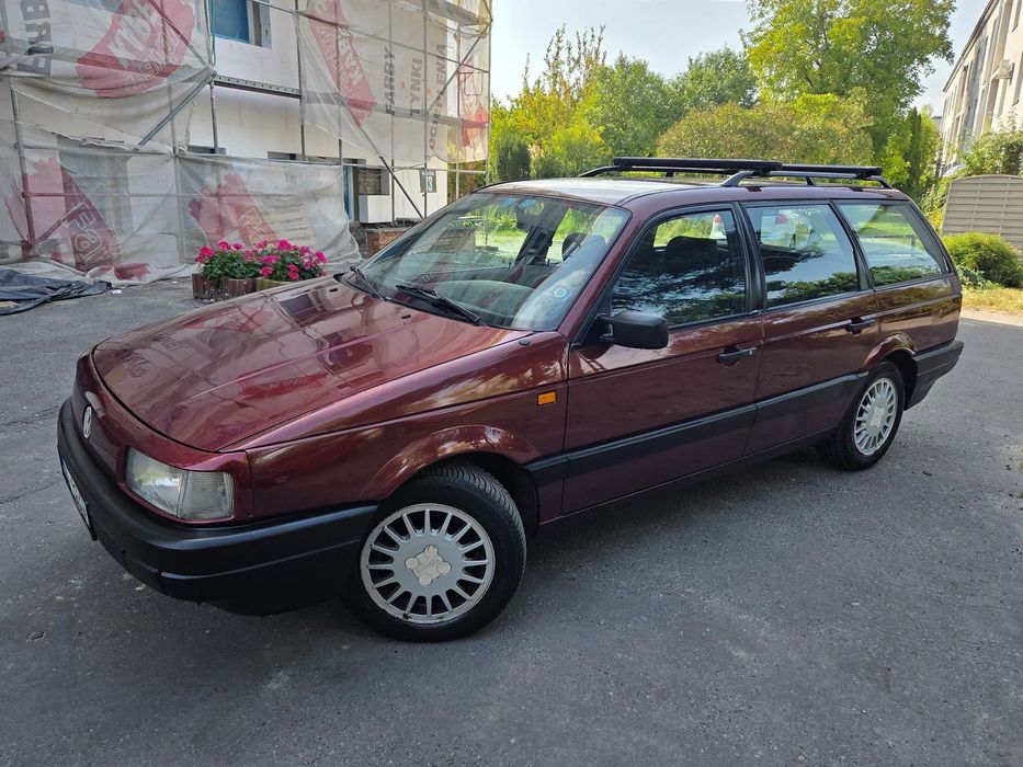Volkswagen Passat 1.8 Benz 88 km Klima