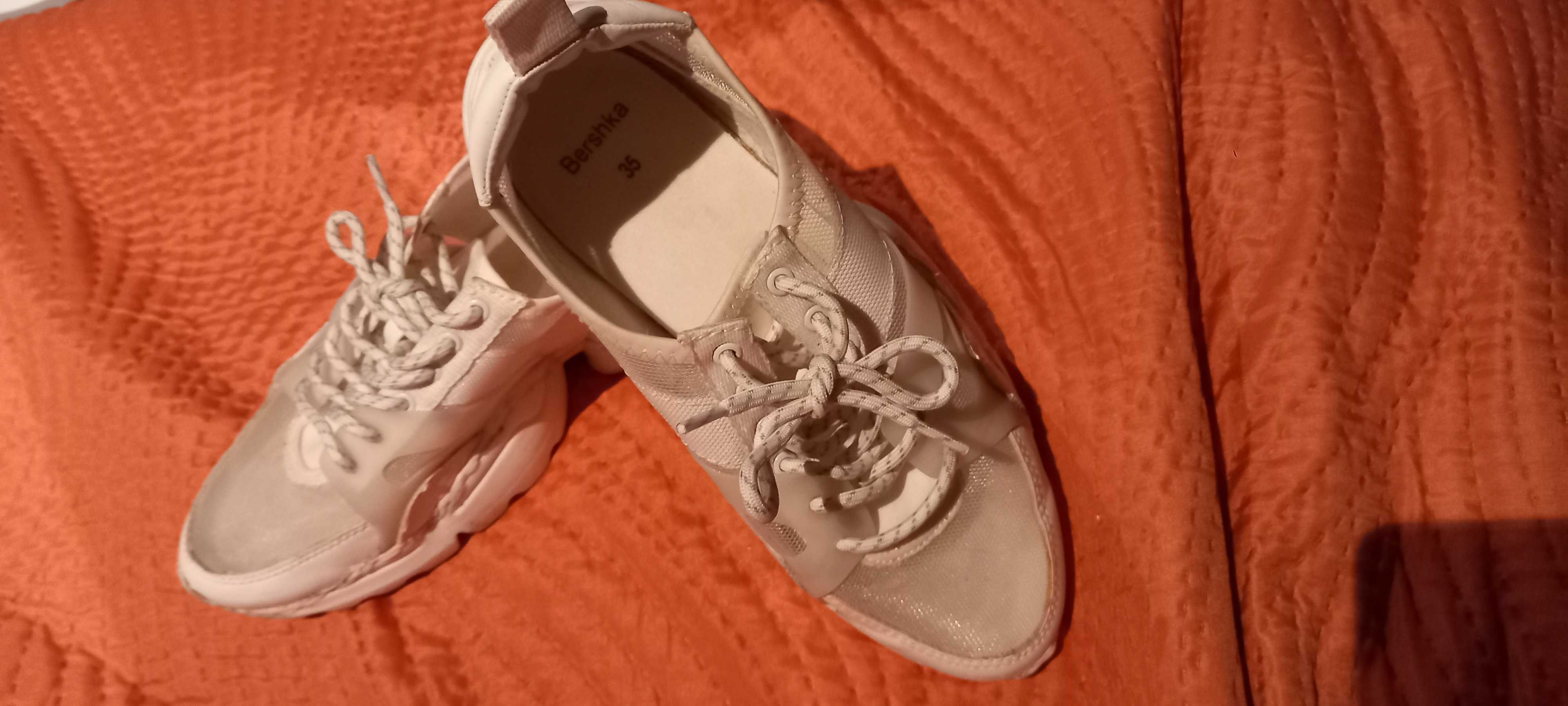 Sapatilhas de verão, brancas e transparentes - 35 - Bershka