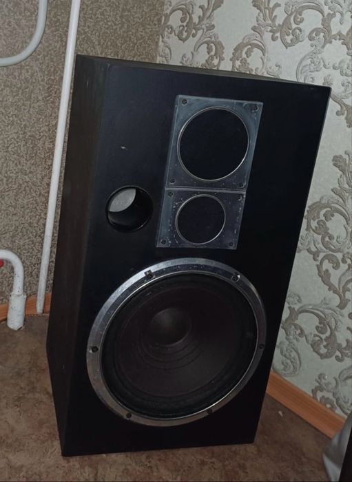 Усилитель одиссей, активные колонки, чистое звучание.