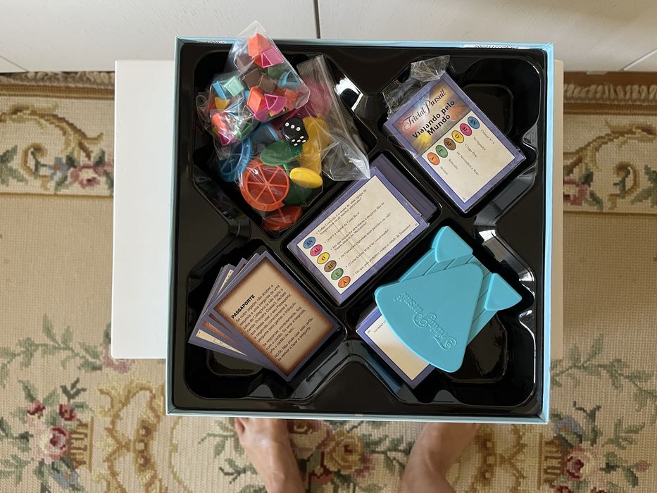 Trivial Pursuit "Viajando Pelo Mundo"