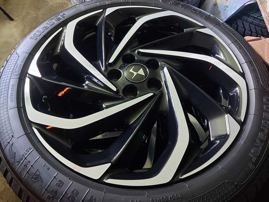 Koła7.5x19 5x108 Citroen DS7 Peugeot Kleber 205.55R19 XL FR Całoroczne