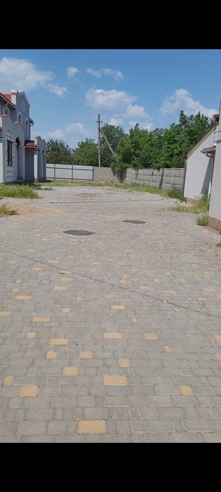 Котедж 158 кв. з частковим ремонтом с. Молодіжне