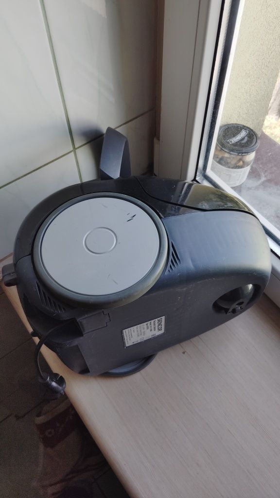 Odkurzacz 1200W sensor turboszczotki