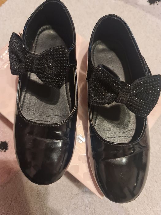 Pantofelki z kokardą