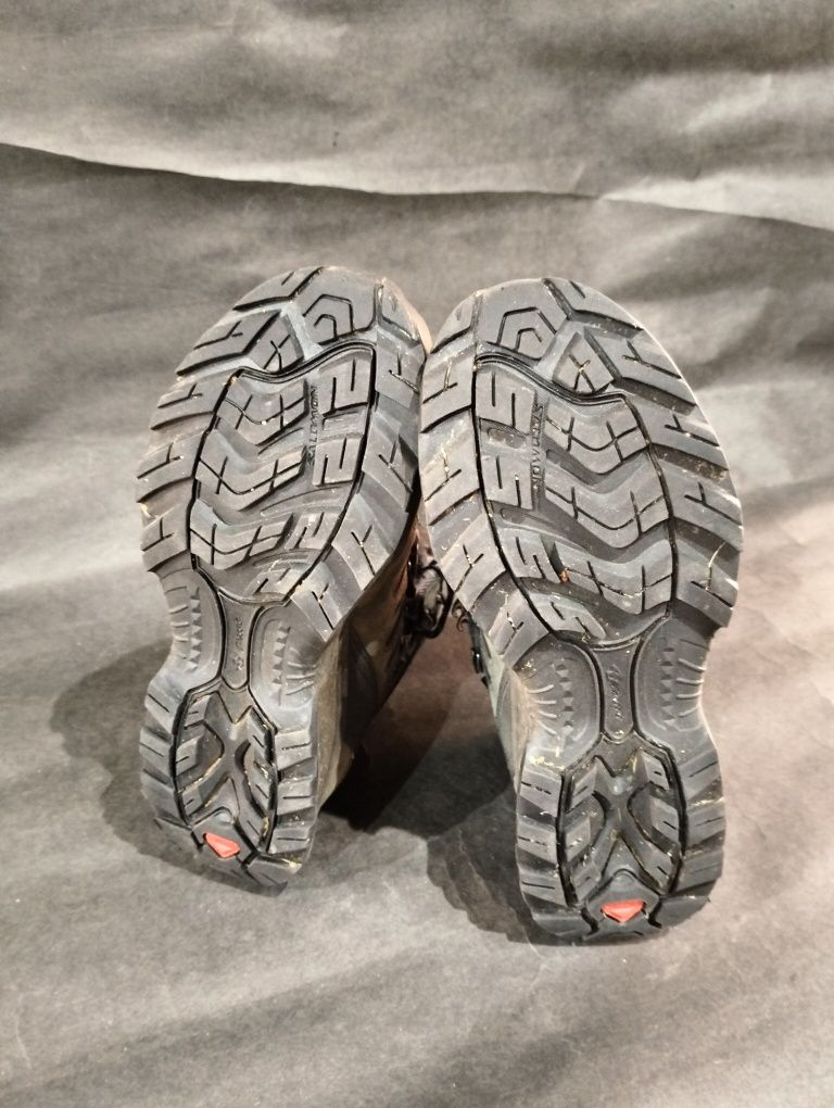 Ботинки спортивні salomon 39