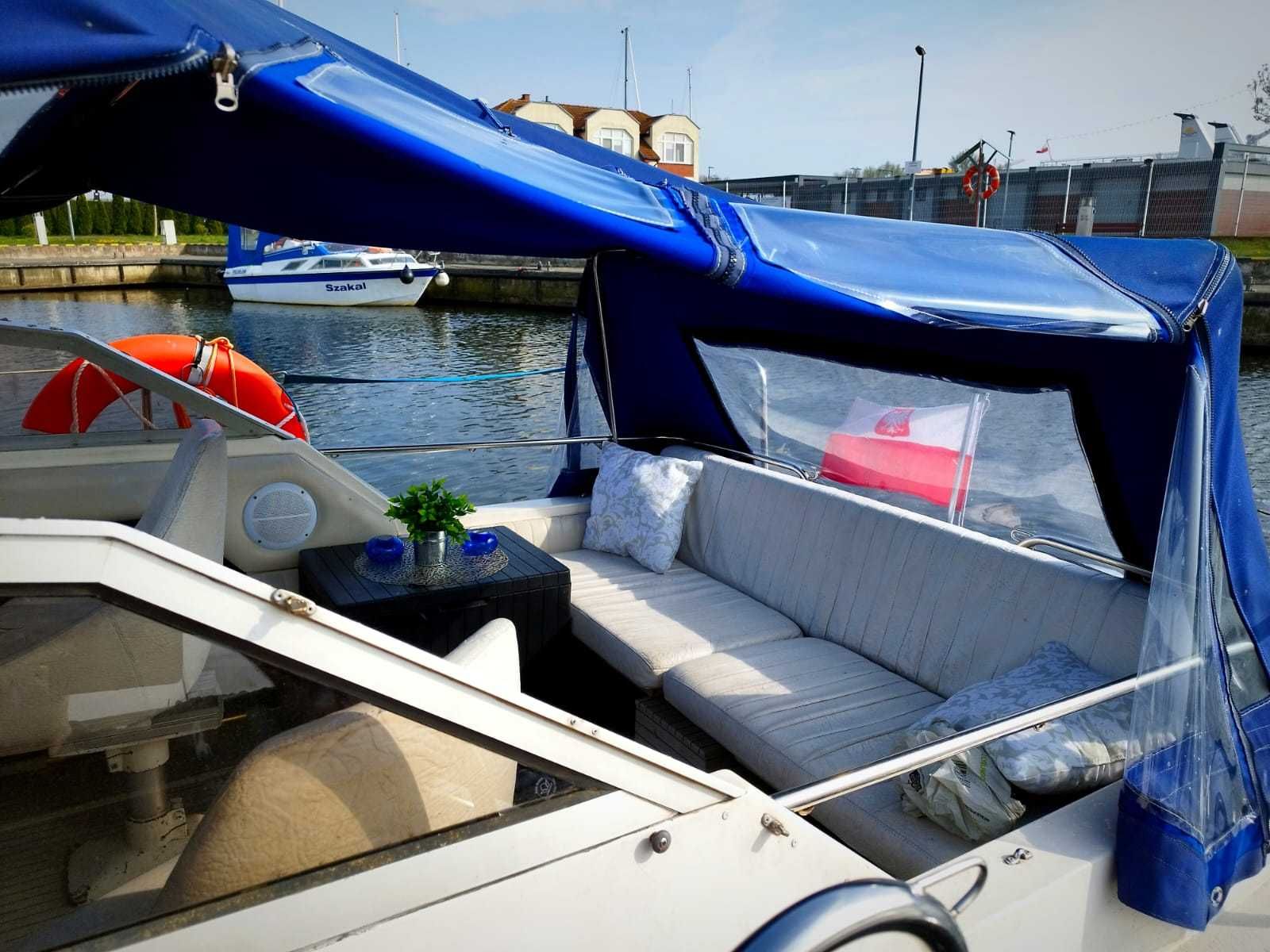 Jacht motorowy houseboat 7,5m b. doinwestowany. Przyczepa Czytaj opis