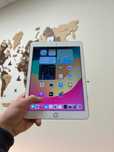Планшет APPLE IPAD 6 - 32 Гб Gold