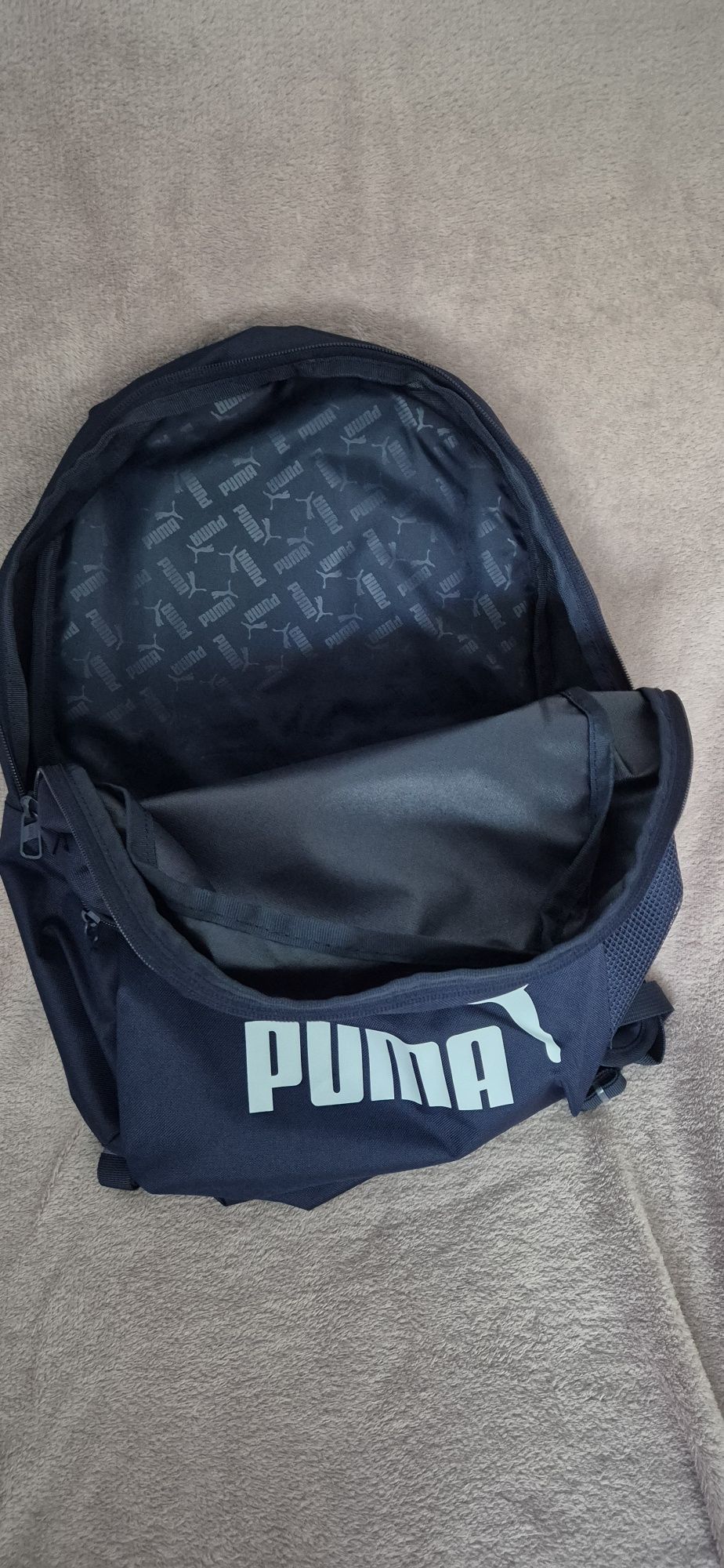 PUma plecak nowy duży. Metki folia.