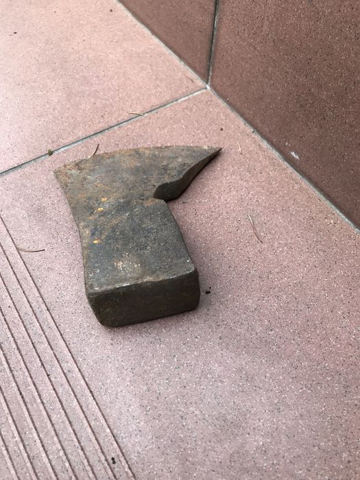 Stara siekiera zabytkowa toporek