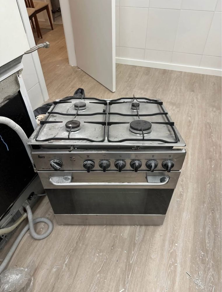 Placa + forno Teka