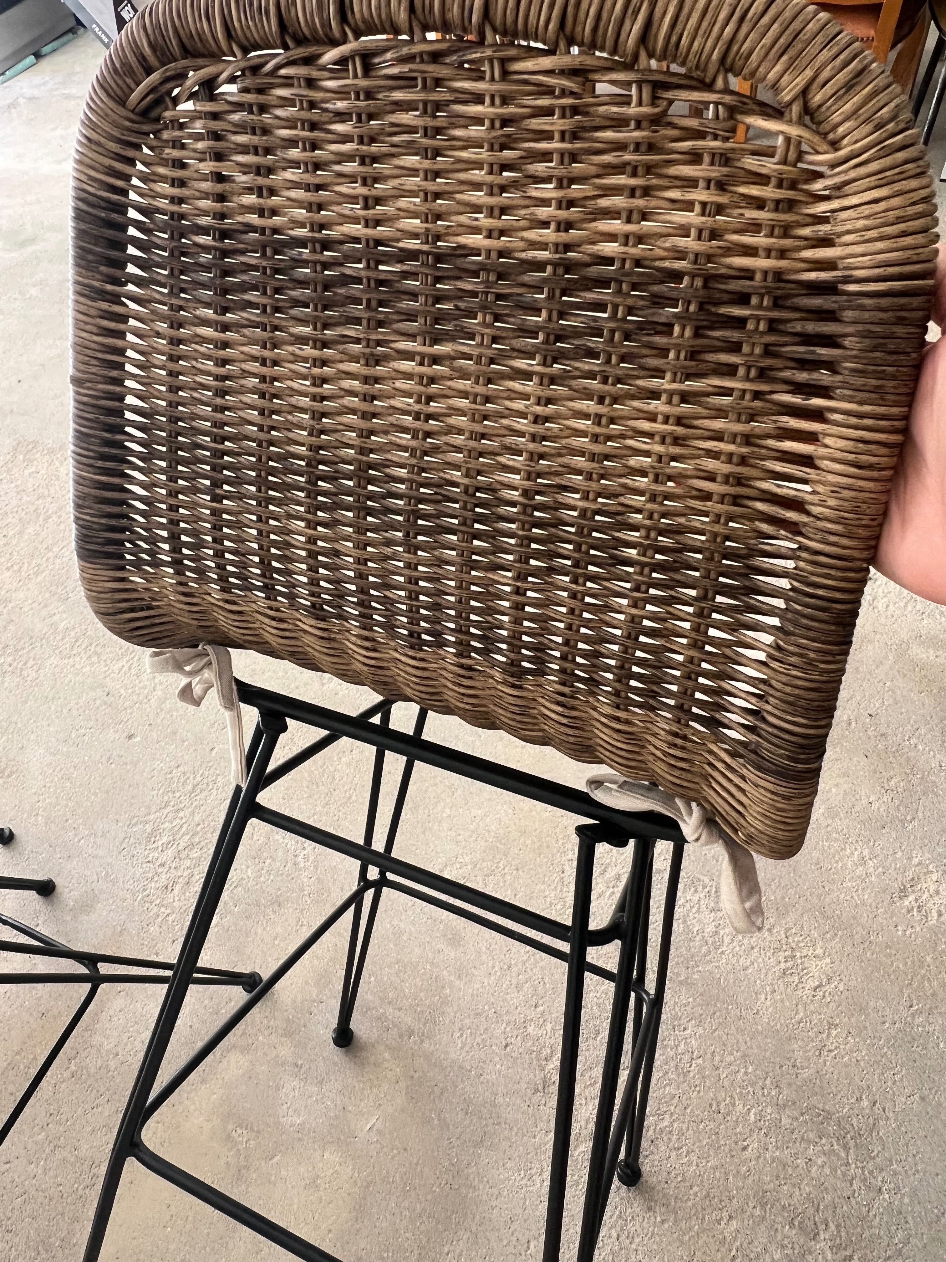 Conjunto de 4 Banquetas Altas em Vime e Ferro
