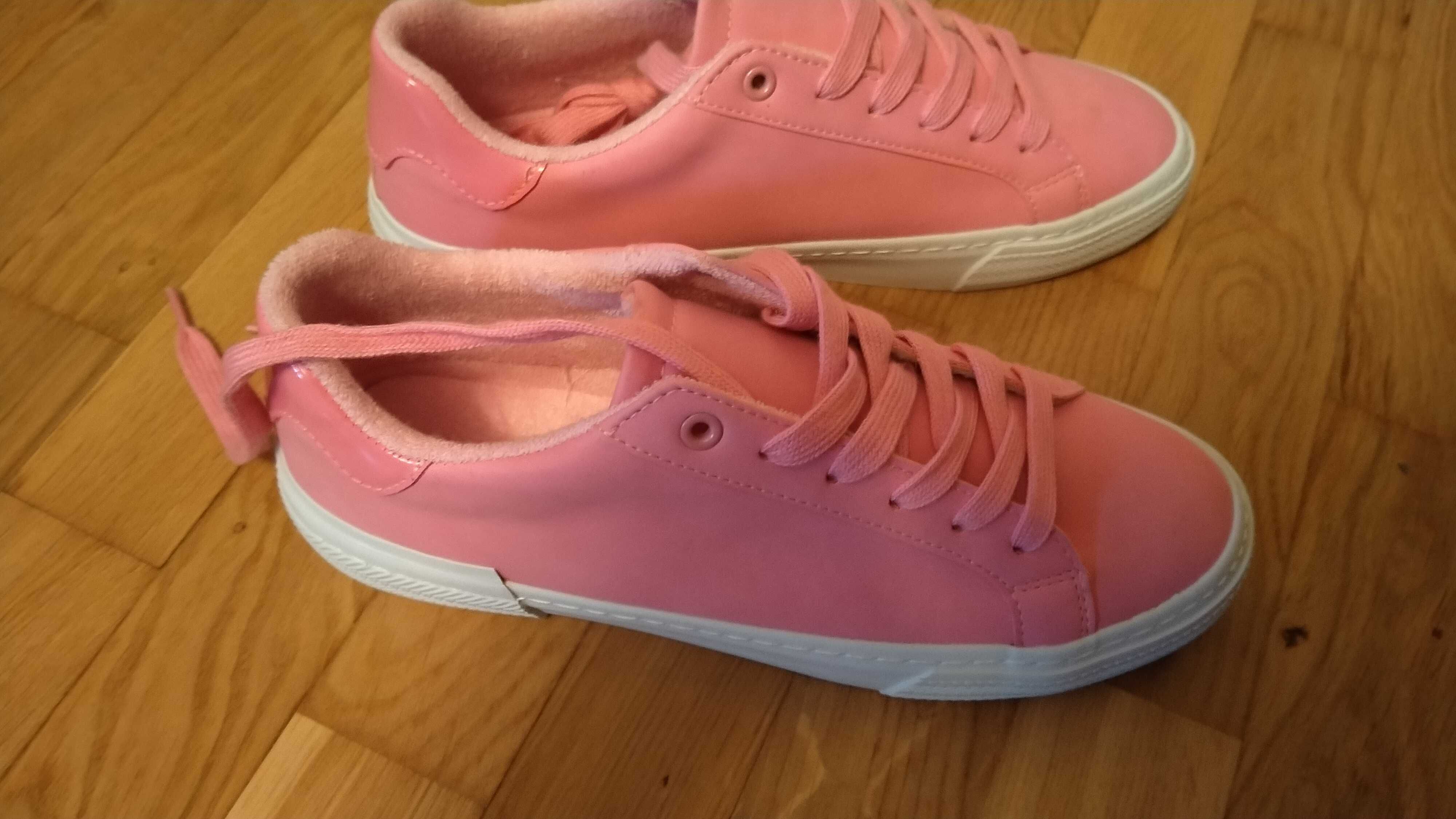 Różowe damskie buty sportowe, Graceland, Nowe w pudełku, Polecam