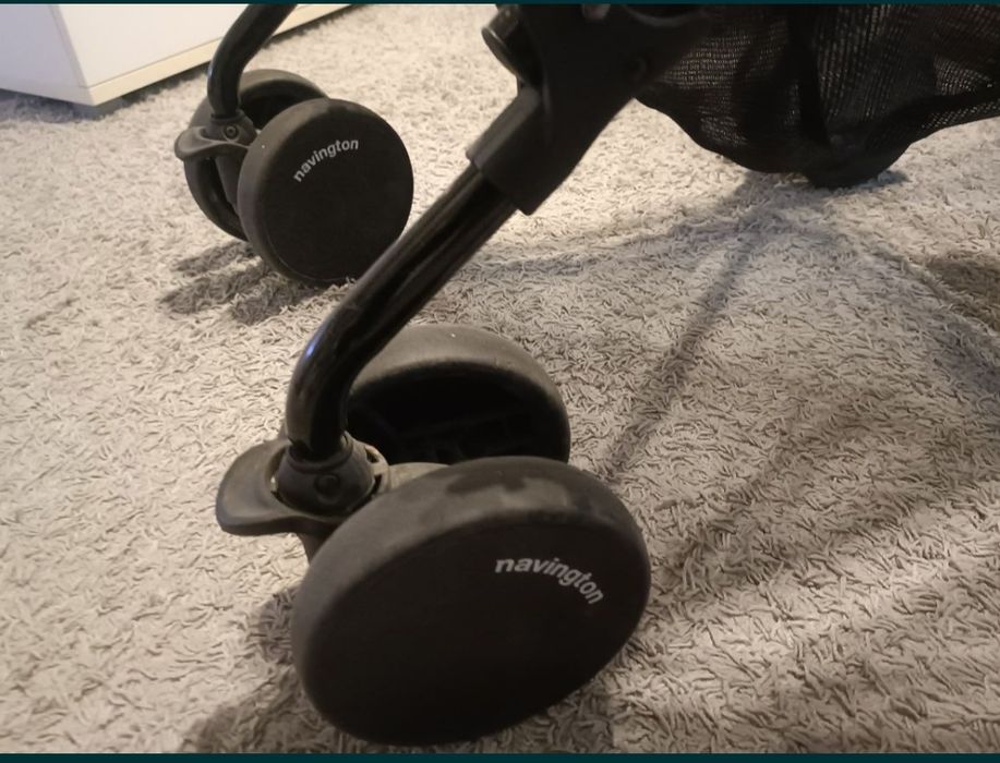 Stelaż parasolka do wózka Navington