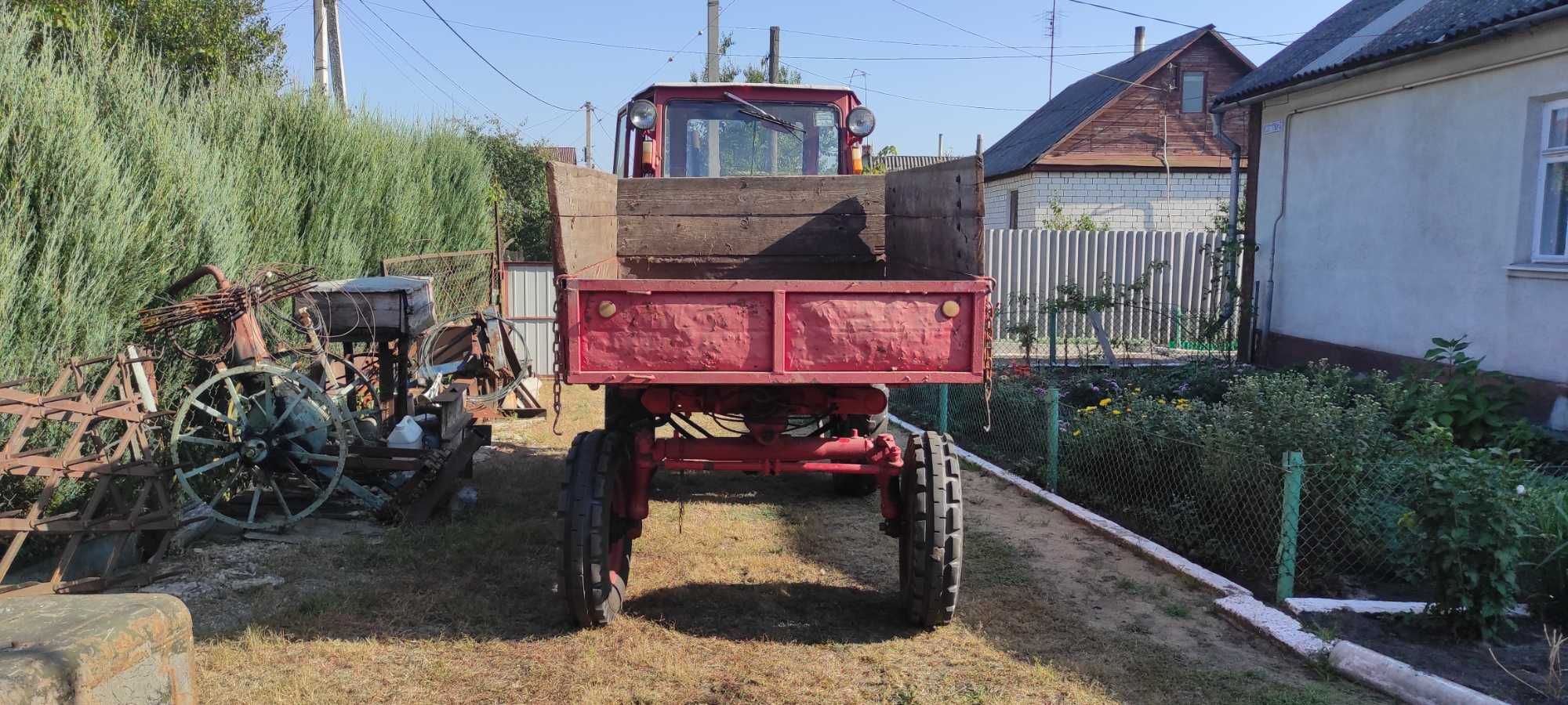 Т-16 (шассік, попрошайка) Давай паливо і він працює.