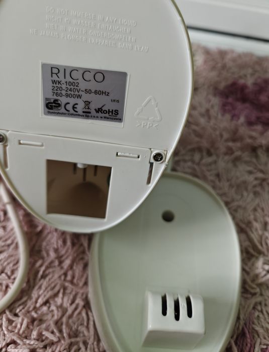 Sprawny czajnik bezprzewodowy elektryczny Ricco 1 litr