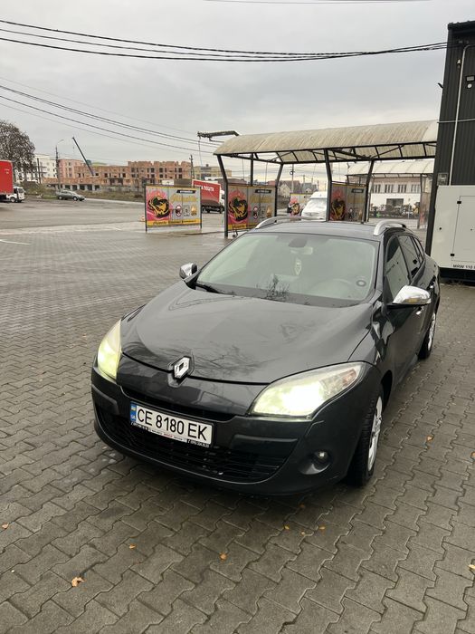 Рено меган 2010 року