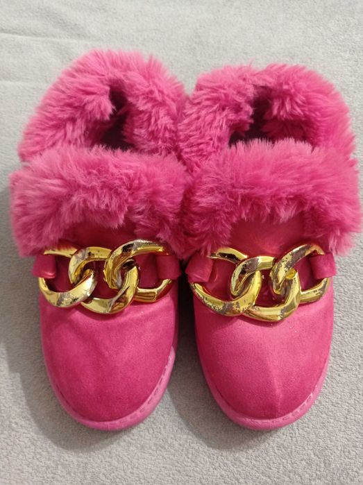 Buty zimowe fuksja