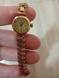 Жіночий кварцовий золотий годинник