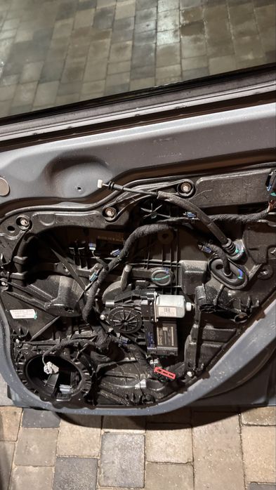 молдинг скло карта двері POLESTAR 2 2022