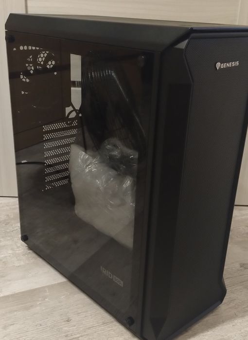 Obudowa Genesis Irid 505F Czarna