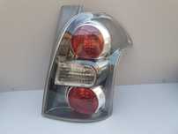 TOYOTA COROLLA VERSO II lampa prawa tylna 04-08