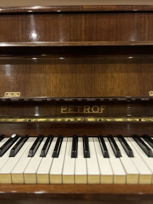 Піаніно Петроф Petrof