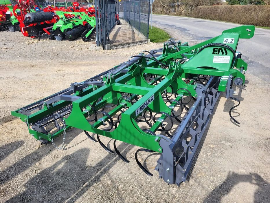 Agregat uprawowo-przedsiewny 2.1 /2.7 /3.0 /3.2 /3.6 /4.2 /5.0 /5.6 m EURO-MASZ kultywator z wałkami / hydraulicznie składany / TRANSPORT