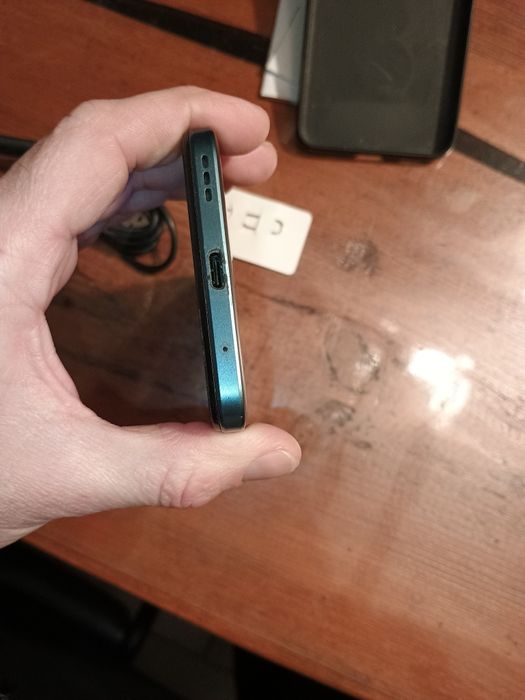 Motorola Moto e13. 64 Gb. Чудовий стан