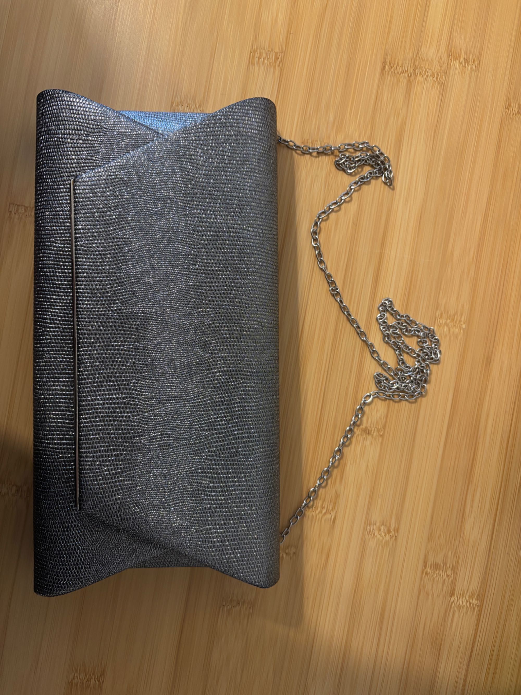 Clutch silver hard form