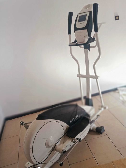 Orbitrek Kettler Satura E EXT – sprawny, solidny sprzęt do ćwiczeń!